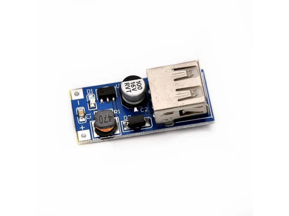 Mini step-up boost měnič s USB Must-Have