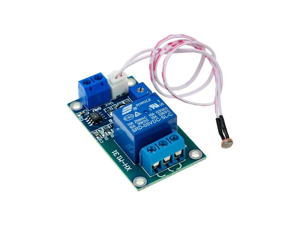 Bezpečná Platba Světelný senzor s relé a kabelem XH-M131 12V