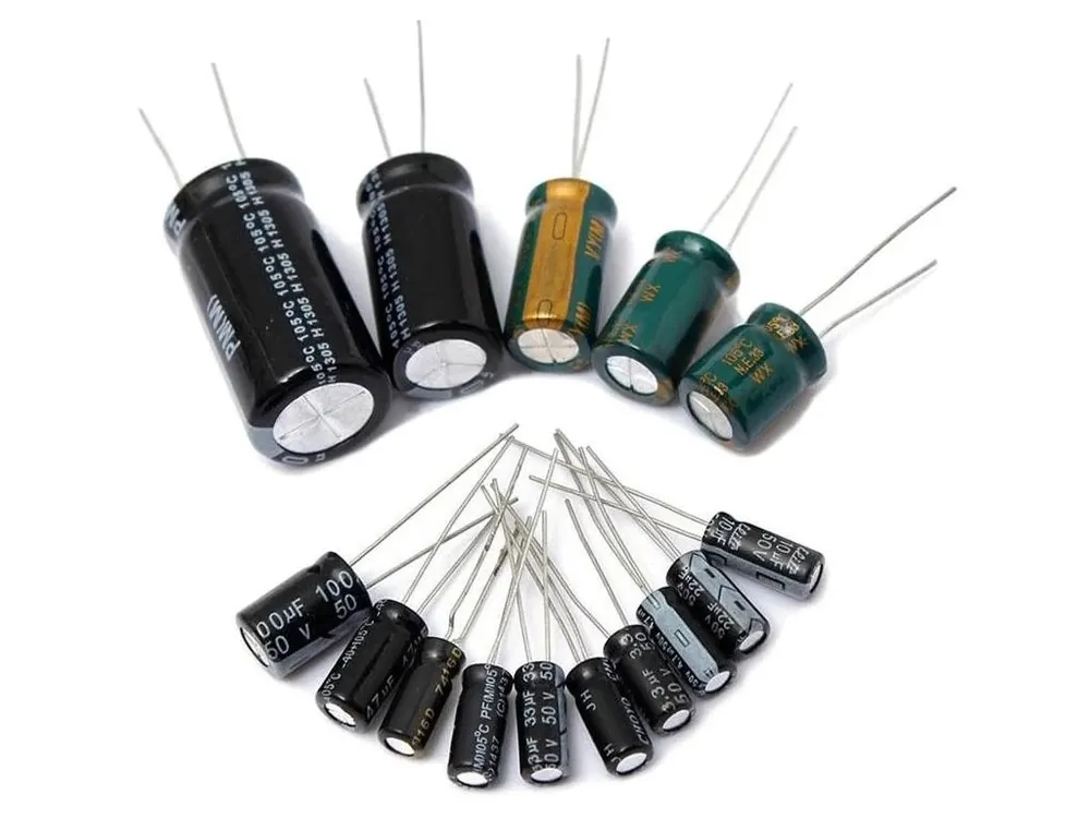Top Prodej LaskaKit sada 120ks elektrolytických kondenzátorů, 10 hodnot (1uF-1000uF)