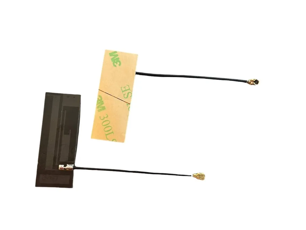 GSM 39x15mm anténa 5dB U.FL (IPEX4) konektor Objednat Nyní