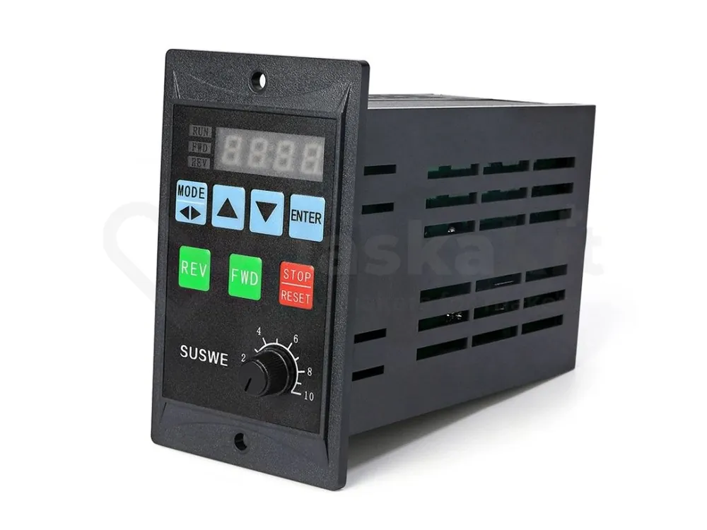 Pouze Dnes Frekvenční měnič 240V 1.5kW RS485